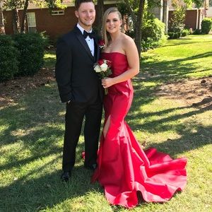 Red prom dress